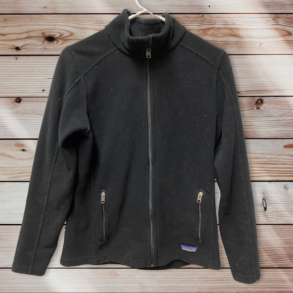 Patagonia Synchilla Black Full Zip Warm Size Medium Long Sleeve Zip Sweater - Picture 2 of 7